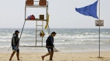 Le Pavillon bleu pour 382 plages françaises en 2013