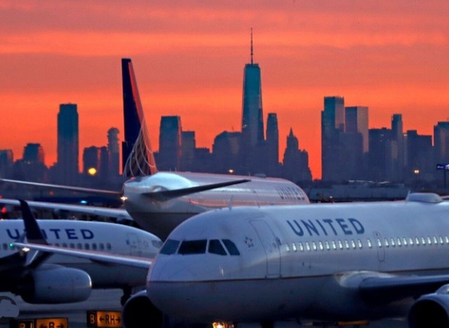 United Airlines sort de la zone rouge