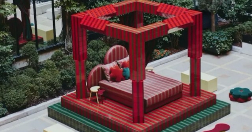 Au Plaza Athénée, pour un café bien allongé